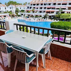 Apartment 2 Bedrooms Playa Las Americas Parque Santiago I Heated Pool, Playa de las Americas (Tenerife)